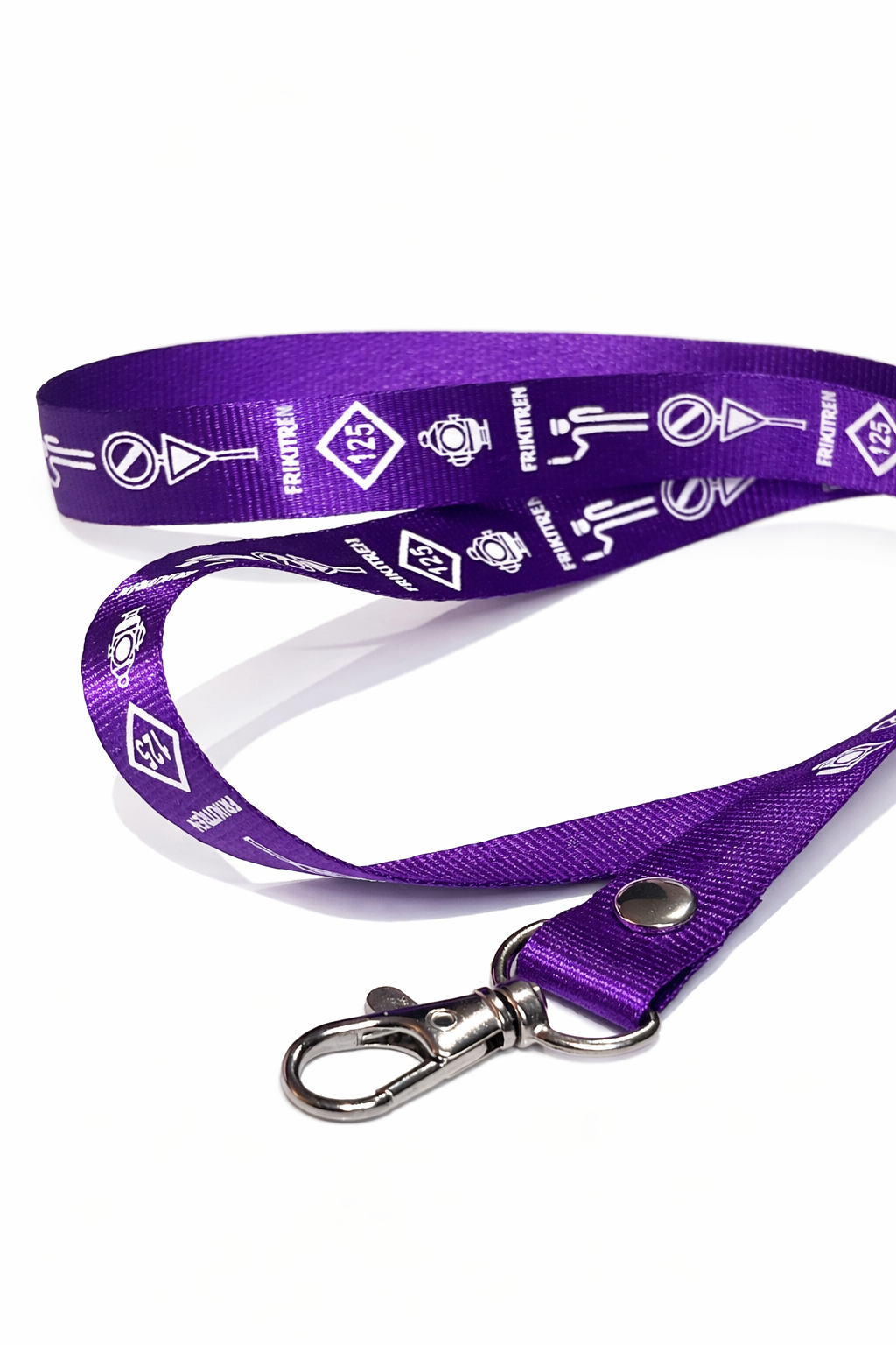 landyard-frikitren-morado-detalles